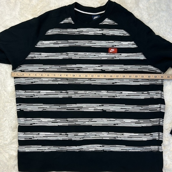 Vintage Y2K Nike Men’s Static Striped Sweatshirt Pullover Crewneck Black… - Picture 7 of 8